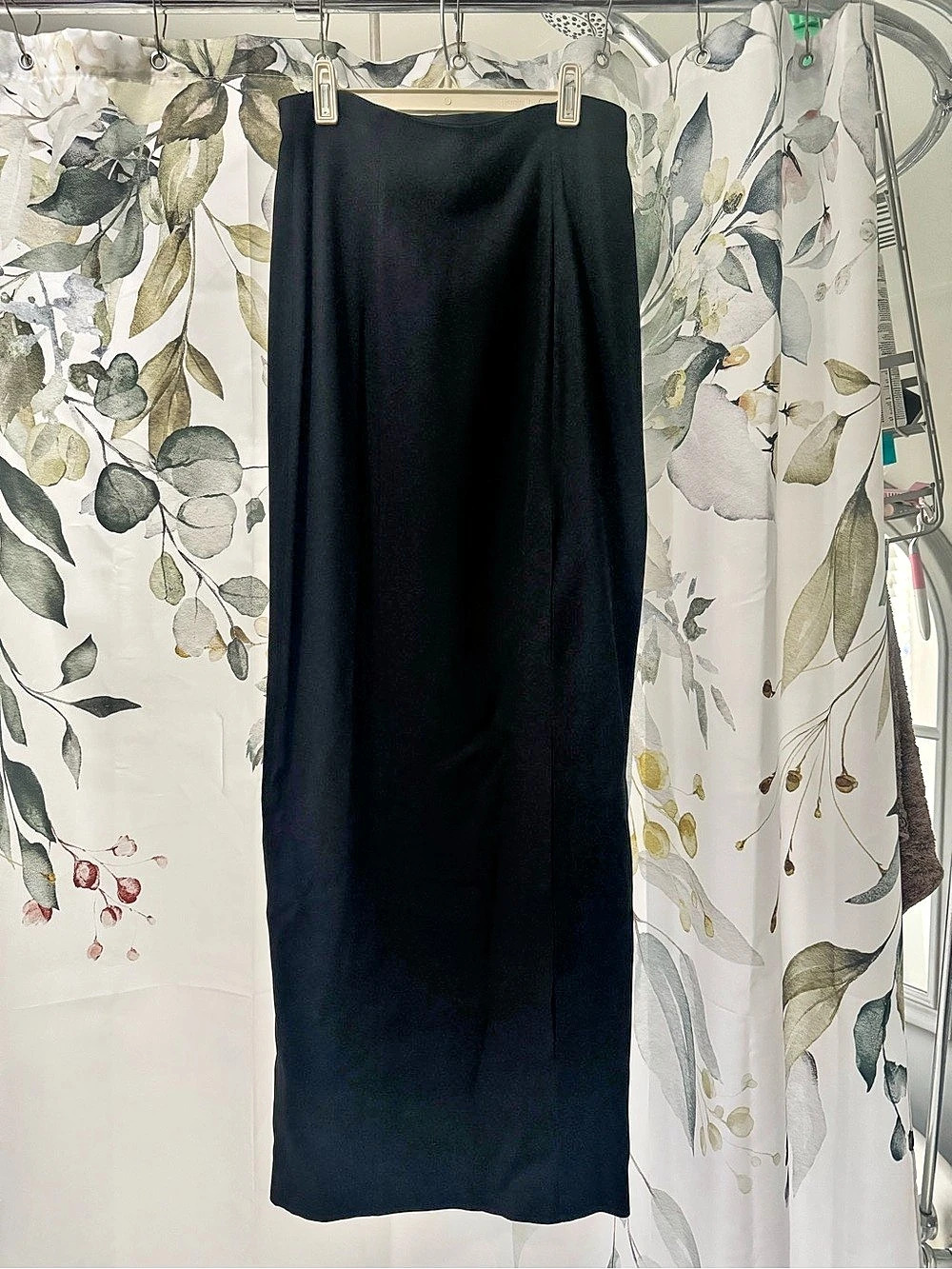 Louis Féraud Maxi Skirt Black Size 8 Like New
